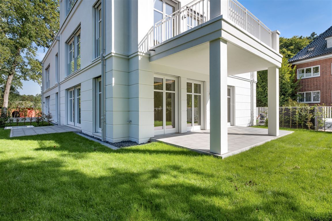 Gartengeschosswohnung mit überdachter Terrasse