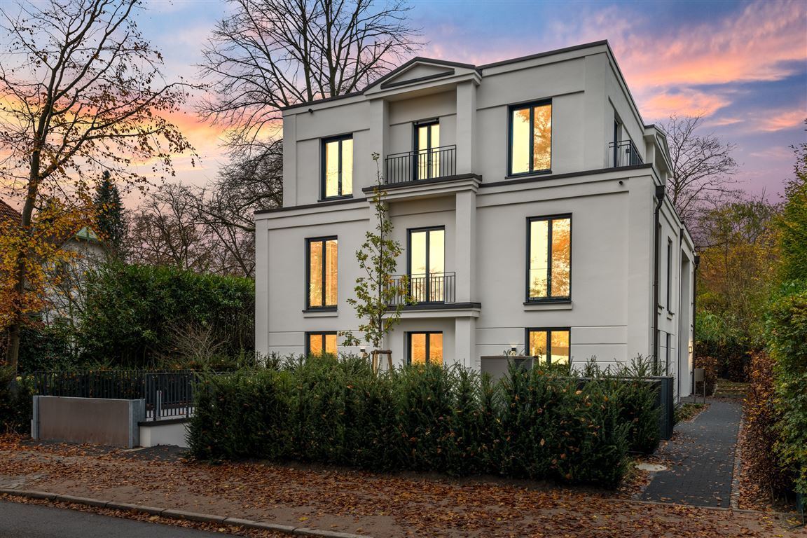 in der Stauffenbergstraße 7